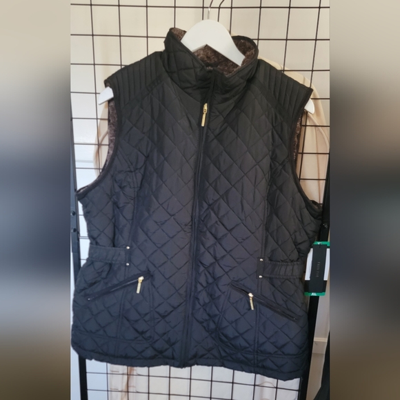 Weatherproof Jackets & Blazers - NWT Weatherproof Black Quilted Vest with Gold Accents